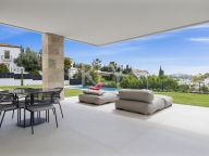 Villa en venta en La Alqueria, Benahavis