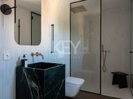 Duplex Penthouse for sale in La Cerquilla, Nueva Andalucia