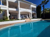 Villa en venta en Rio Real, Marbella Este