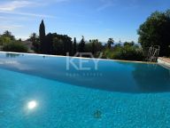 Villa en venta en Rio Real, Marbella Este