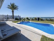 Villa en venta en Vistamar, Marbella Este