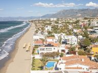 Villa en venta en Vistamar, Marbella Este