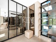 Villa for sale in El Madroñal, Benahavis