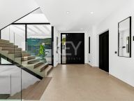 Villa for sale in El Madroñal, Benahavis