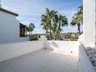 Atico Duplex en venta en Marina Puente Romano, Marbella Golden Mile