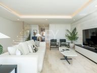 Atico Duplex en venta en Marina Puente Romano, Marbella Golden Mile