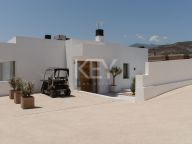 Villa en venta en Aloha Hill Club, Nueva Andalucia