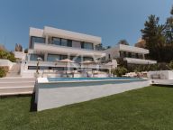 Villa en venta en Aloha Hill Club, Nueva Andalucia