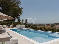 Villa en venta en Aloha Hill Club, Nueva Andalucia