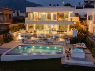 Villa en venta en Aloha Hill Club, Nueva Andalucia