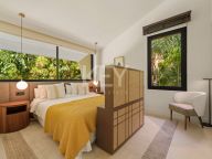 Villa en venta en Hacienda las Chapas, Marbella Este