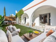 Town House for sale in Los Potros, Nueva Andalucia