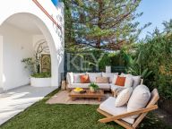 Town House for sale in Los Potros, Nueva Andalucia