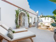 Town House for sale in Los Potros, Nueva Andalucia