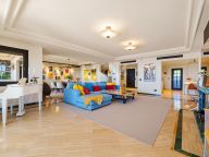 Duplex Penthouse for sale in Monte Paraiso Country Club, Marbella Golden Mile