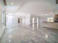 Villa for sale in Sierra Blanca, Marbella Golden Mile