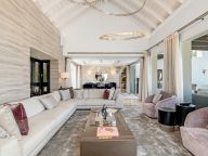 Вилла на продажу в La Quinta, Бенахавис