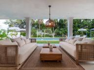 Вилла на продажу в Atalaya Golf, Эстепона