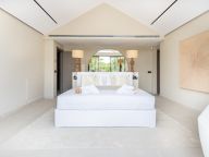 Вилла на продажу в Atalaya Golf, Эстепона