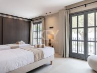 Вилла на продажу в Atalaya Golf, Эстепона