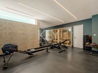 Вилла на продажу в Lomas de La Quinta, Бенахавис