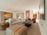 Вилла на продажу в Las Lomas del Marbella Club, Золотая Миля