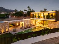 Вилла на продажу в Las Lomas del Marbella Club, Золотая Миля