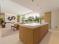 Вилла на продажу в Las Lomas del Marbella Club, Золотая Миля