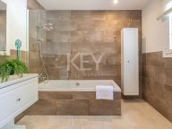 Вилла на продажу в Paraiso Alto, Бенахавис