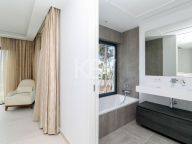 Таунхаус на продажу в Эстепона