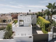 Villa en venta en Estepona West, Estepona