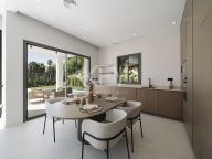 Villa en venta en Estepona West, Estepona