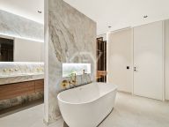 Apartamento en venta en Estepona East, Estepona