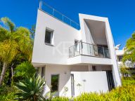 Semi Detached House for sale in Meisho Hills, Marbella Golden Mile