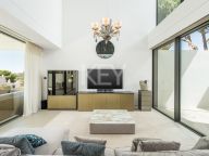 Villa Pareada en venta en Nueva Andalucia