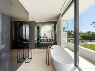 Villa Pareada en venta en Nueva Andalucia