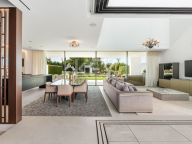 Villa Pareada en venta en Nueva Andalucia