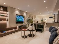 Apartamento Planta Baja en venta en Bahía del Velerín, Estepona