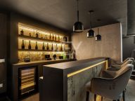 Villa for sale in Los Olivos, Nueva Andalucia