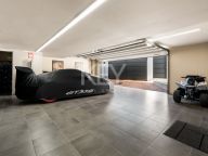 Villa for sale in Los Olivos, Nueva Andalucia