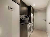 Villa for sale in Los Olivos, Nueva Andalucia