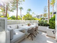 Apartment for sale in Alhambra del Mar, Marbella Golden Mile