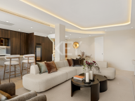 Atico Duplex en venta en Torre Bermeja, Estepona