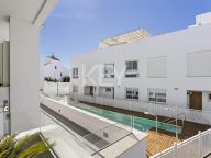 Town House for sale in Altos del Rodeo, Nueva Andalucia
