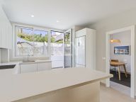 Town House for sale in Altos del Rodeo, Nueva Andalucia