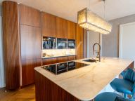 Вилла на продажу в El Paraiso, Эстепона