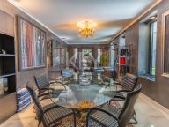 Вилла на продажу в El Paraiso, Эстепона