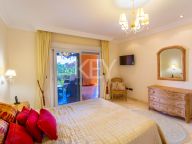 Apartment for sale in Lagos de Sierra Blanca, Marbella Golden Mile