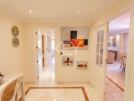 Apartment for sale in Lagos de Sierra Blanca, Marbella Golden Mile