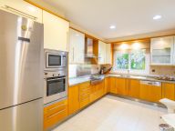 Apartment for sale in Lagos de Sierra Blanca, Marbella Golden Mile
